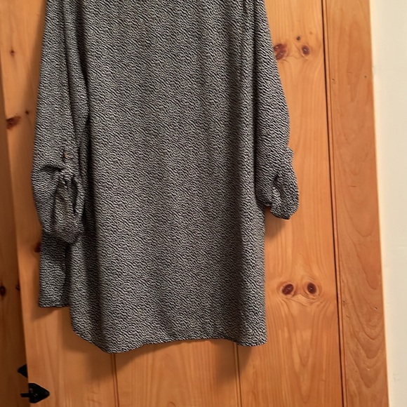 H&M Top - Picture 6 of 6